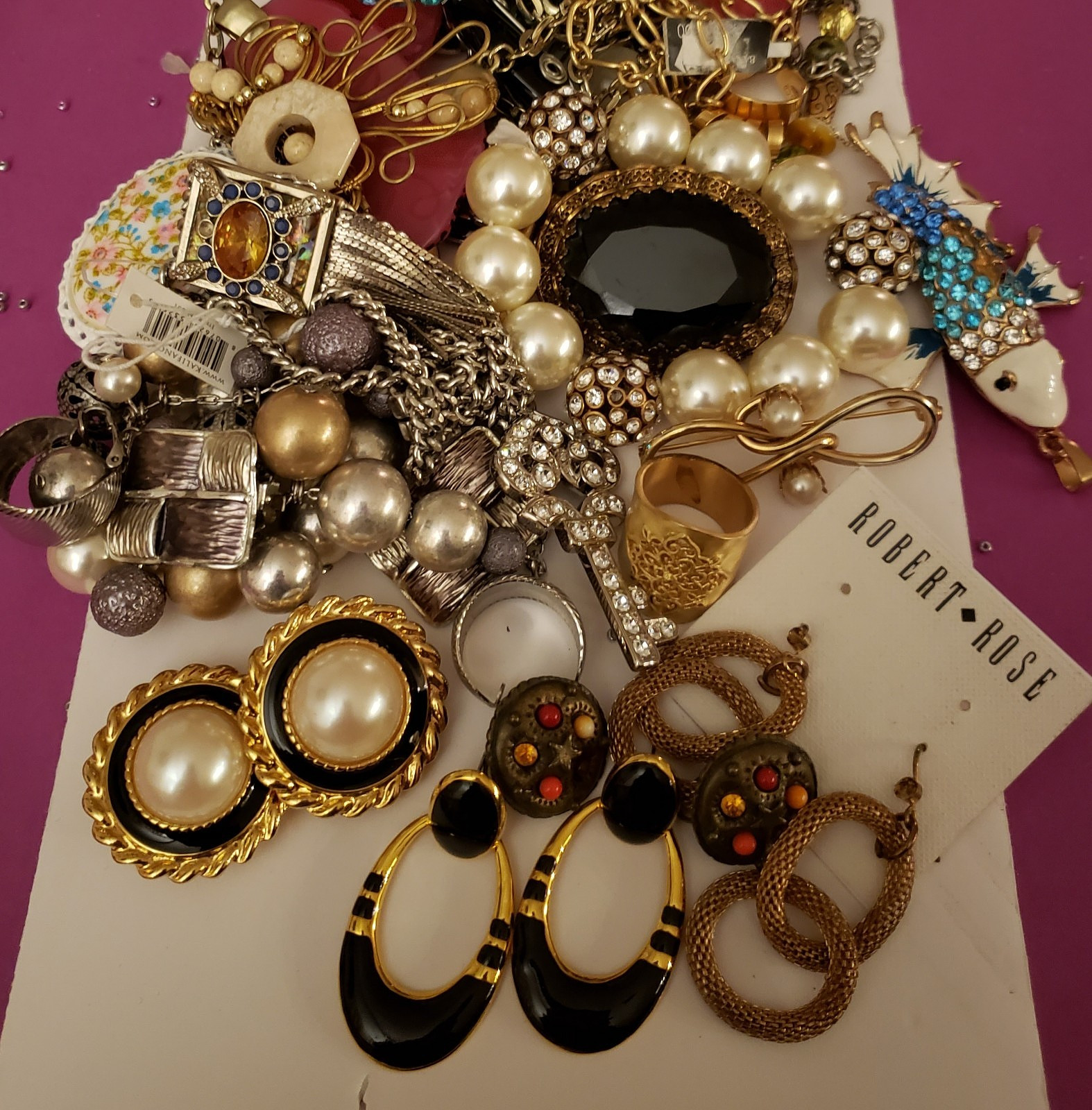 Vintage/Now Jewelry Lot Resell Craft Repair Mostly Wearable Many Signed 4.15 lbs