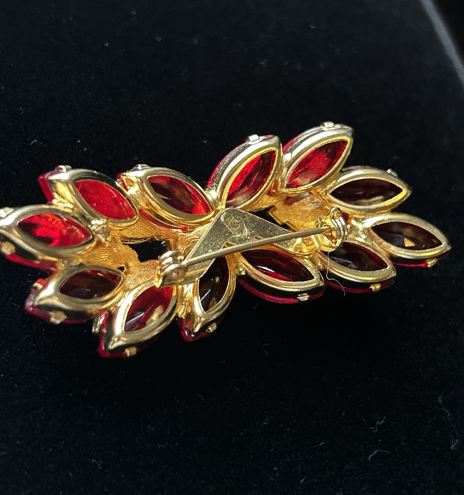 Vintage Red AB Marquise Rhinestone Gold Tone Cluster Brooch Pin 21g