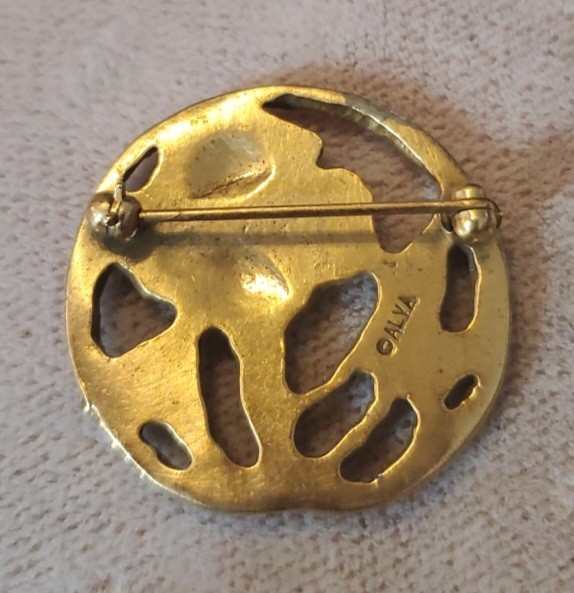 ALVA Museum Replica Gold Floral Brooch 2.8cm 1 1/8″ In Around