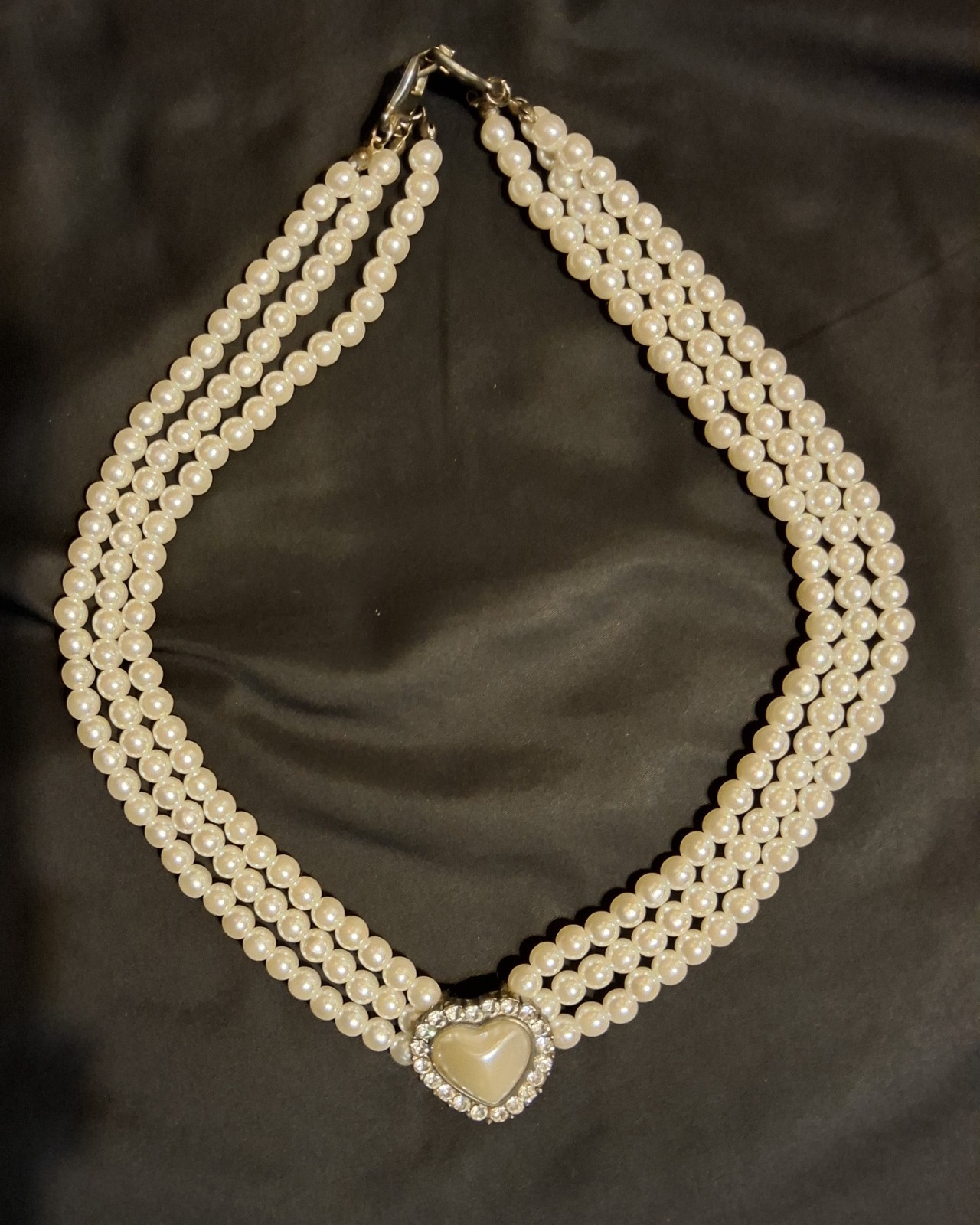 1 Necklace Heart ,Stone – Middle Little Stones Around – 3 Strands Claw Clasp