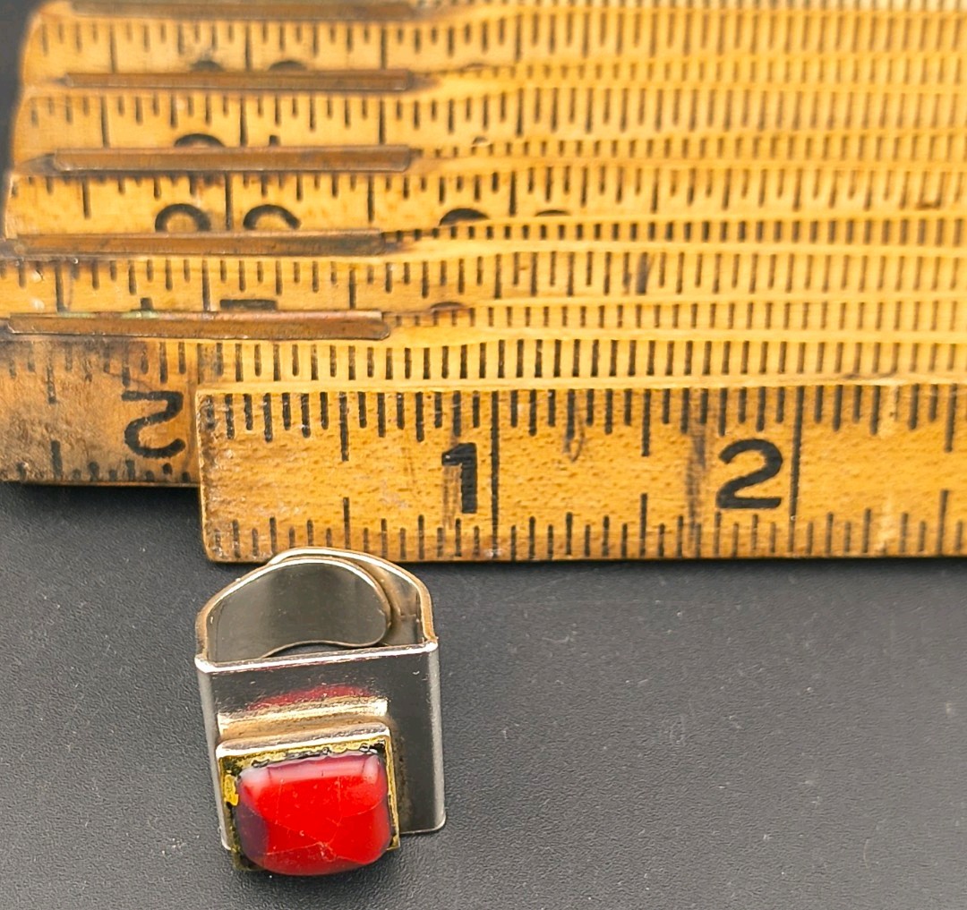 Vintage Modernist 925 Sterling Silver Red Dichroic Art Glass Ring Size 6.5 11g