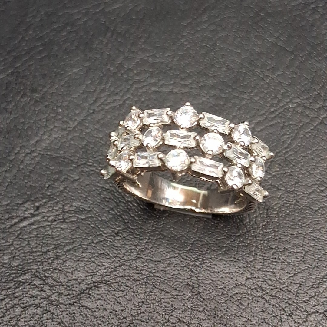 Vintage DBJ Cubic Zirconia Ring Silver Tone. 17.565