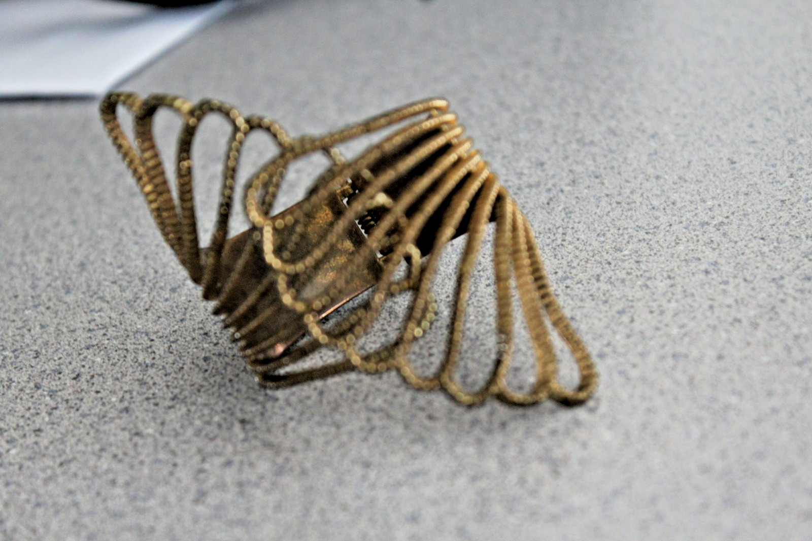 VTG Fan Cuff Bracelet Gold Tone Wide Art Deco Style Statement Bracelet & Hindge