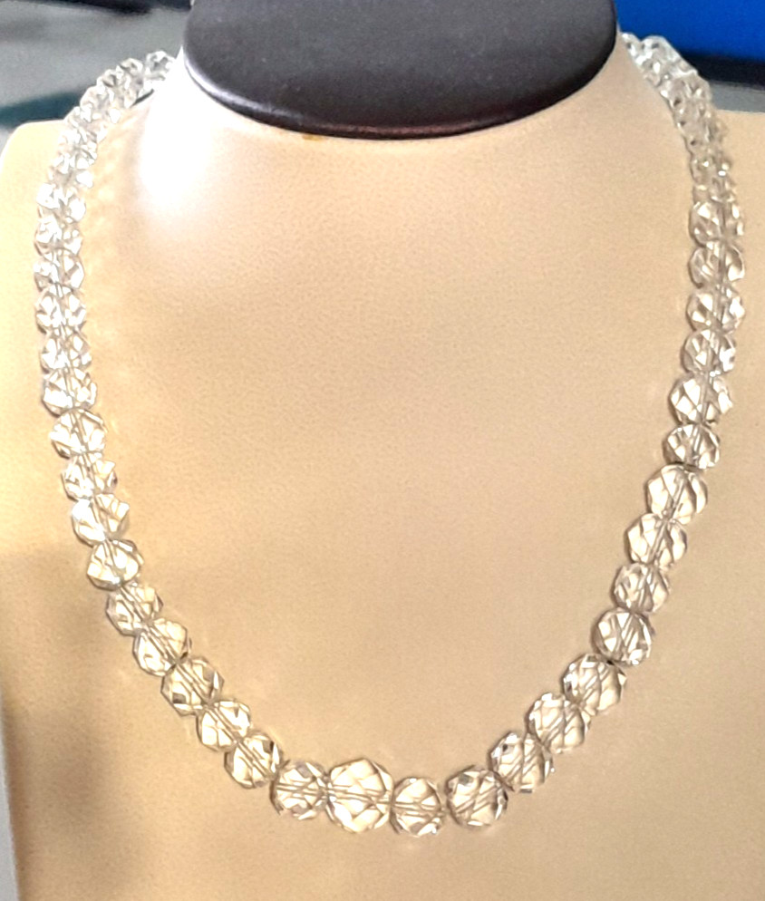 Vintage 1950’s Stunning AB Aurora Borealis Single Strand 15-17″ Choker Necklace