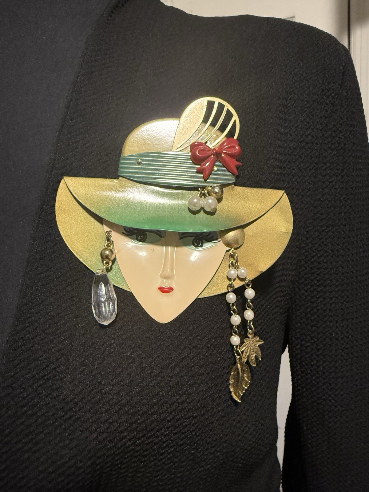 12.70 Vintage Lady Face Brooch Large Hat Pin Dangle Faux Pearl Statement