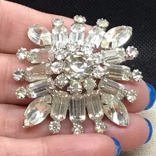 Vintage Silver Tone Costume Large Clear Glass & Clear Rhinestone Pin H331