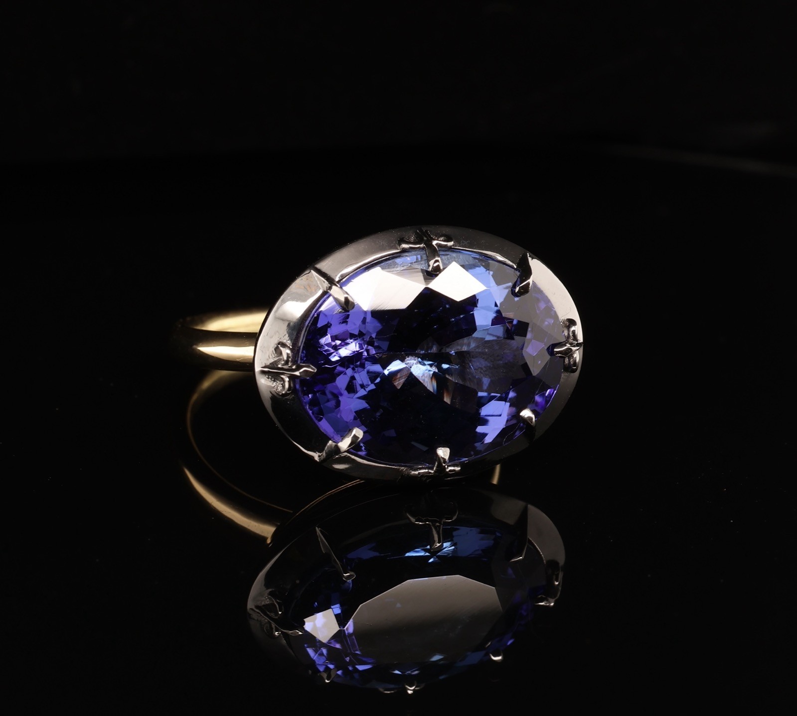 Vintage 12.08ct Violet Blue Tanzanite 18k Gold Button Back Ring Sz Q Val $29500