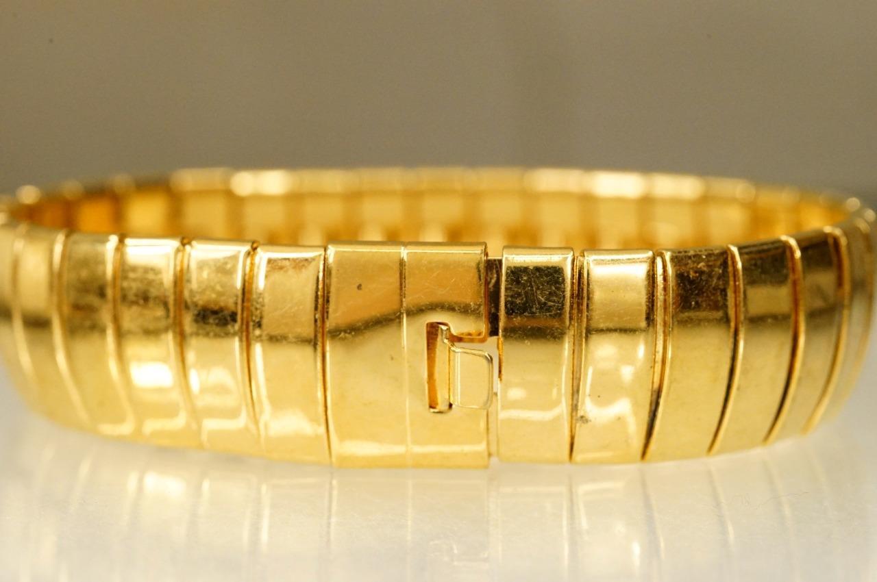 Vintage Costume Jewelry MONET Articulated Link Gold Tone Bracelet 7.25″ Long