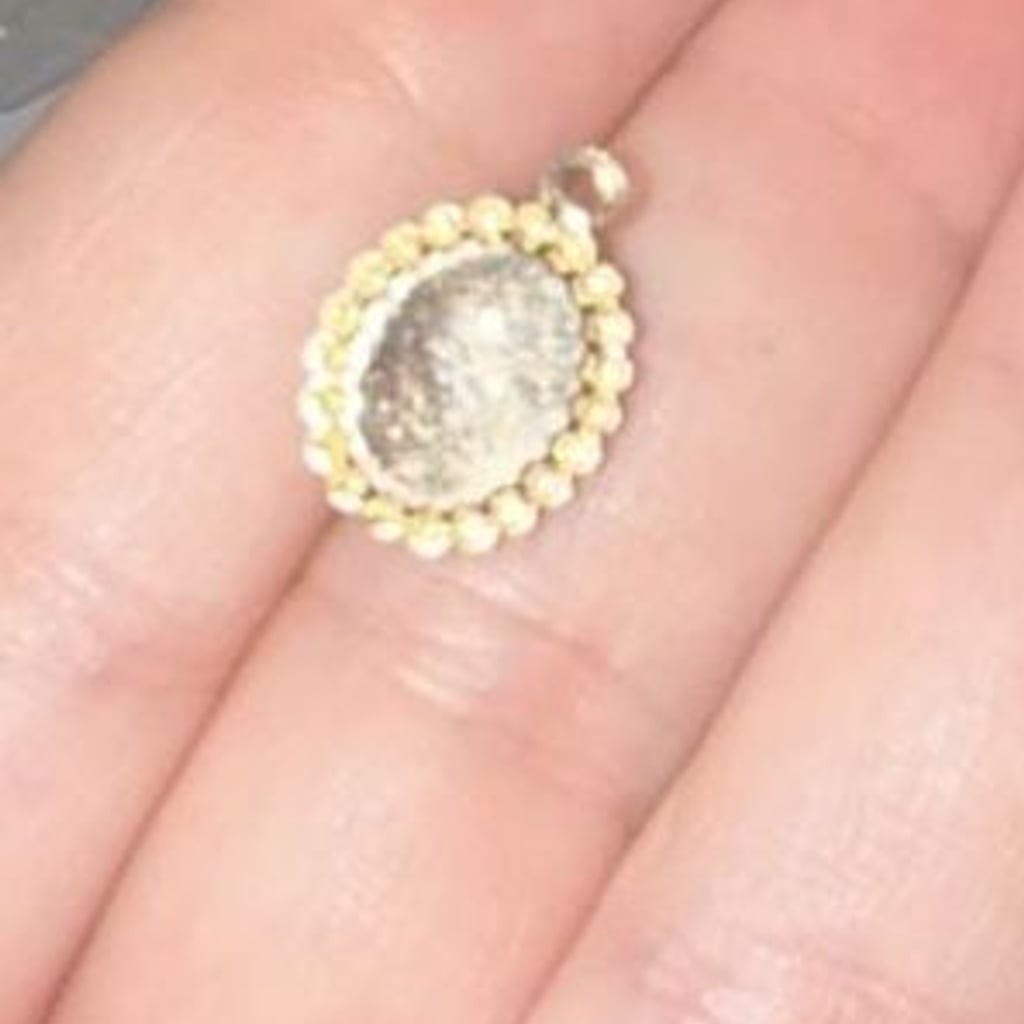 Vintage Black and Gold Cameo Profile Portrait Pendant Charm