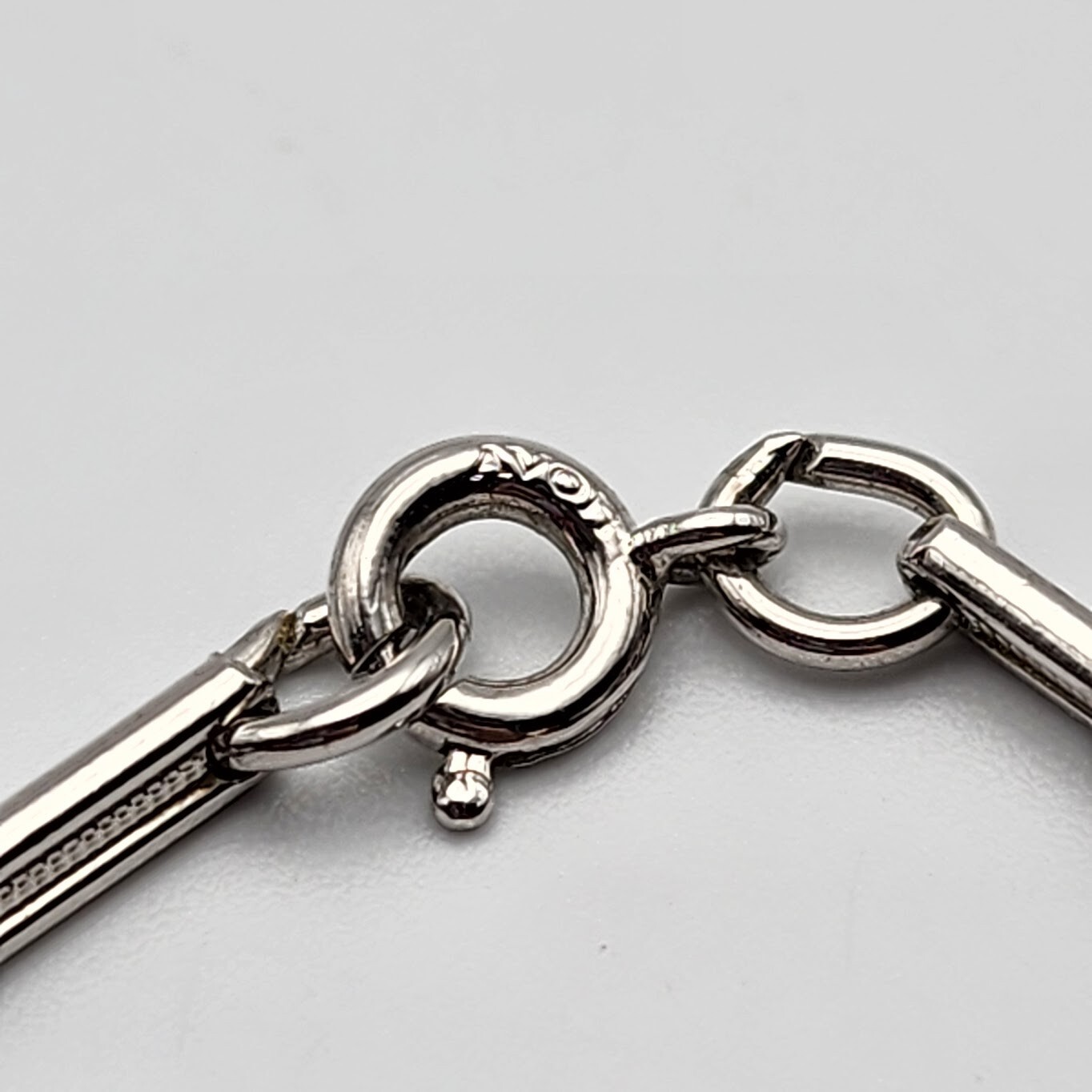 Vtg Mayan Articulated Pendant 1974 Avon Necklace Silver Tone Bar Link Chain