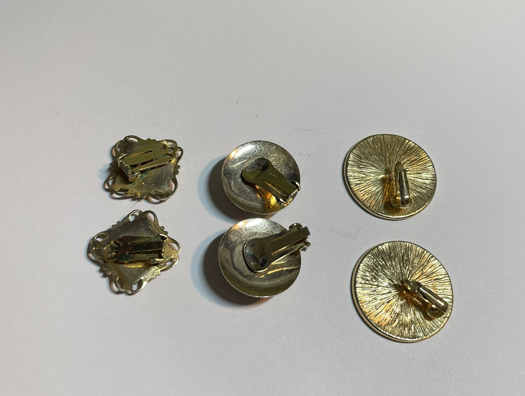 Vintage Gold Tone 3 Pair Clip On Earrings Jewelry YT-60