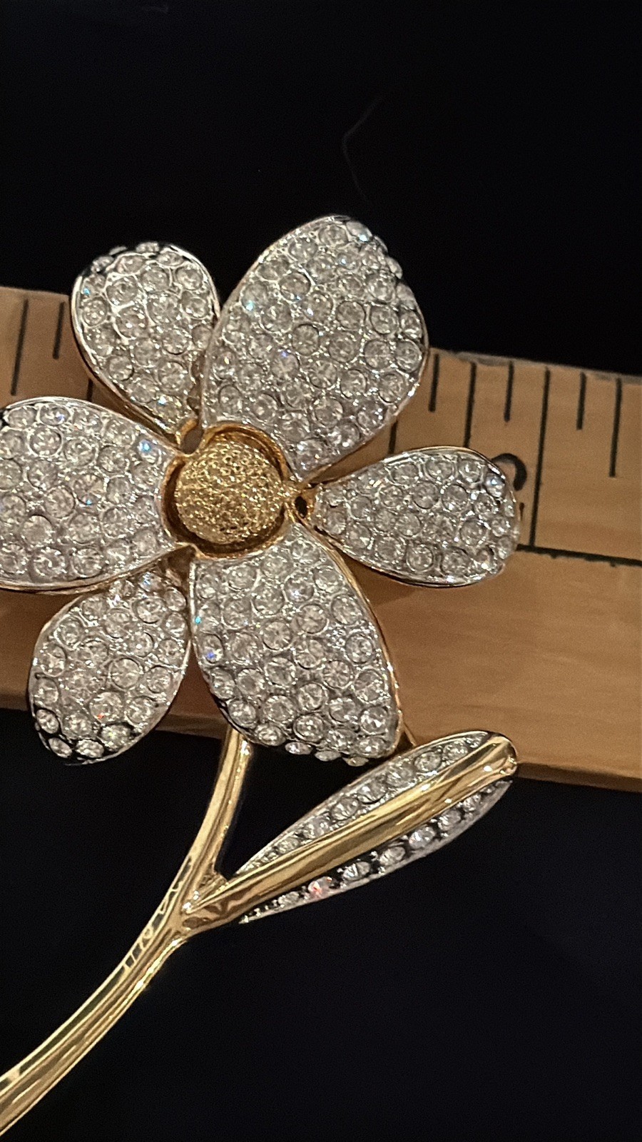 Vintage 60’s CIRO Brooch Pin Daisy Rhinestone Flower Gold-tone Finish High End