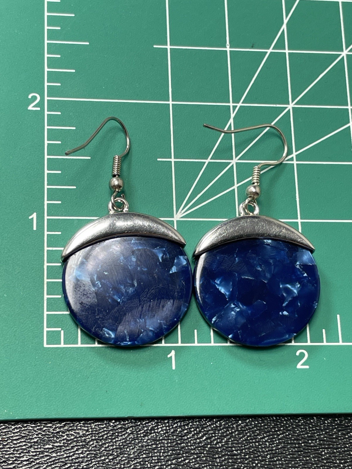 Vintage 1.8” Blue Marbled Lucite Silver Tone Metal Dangle Earrings