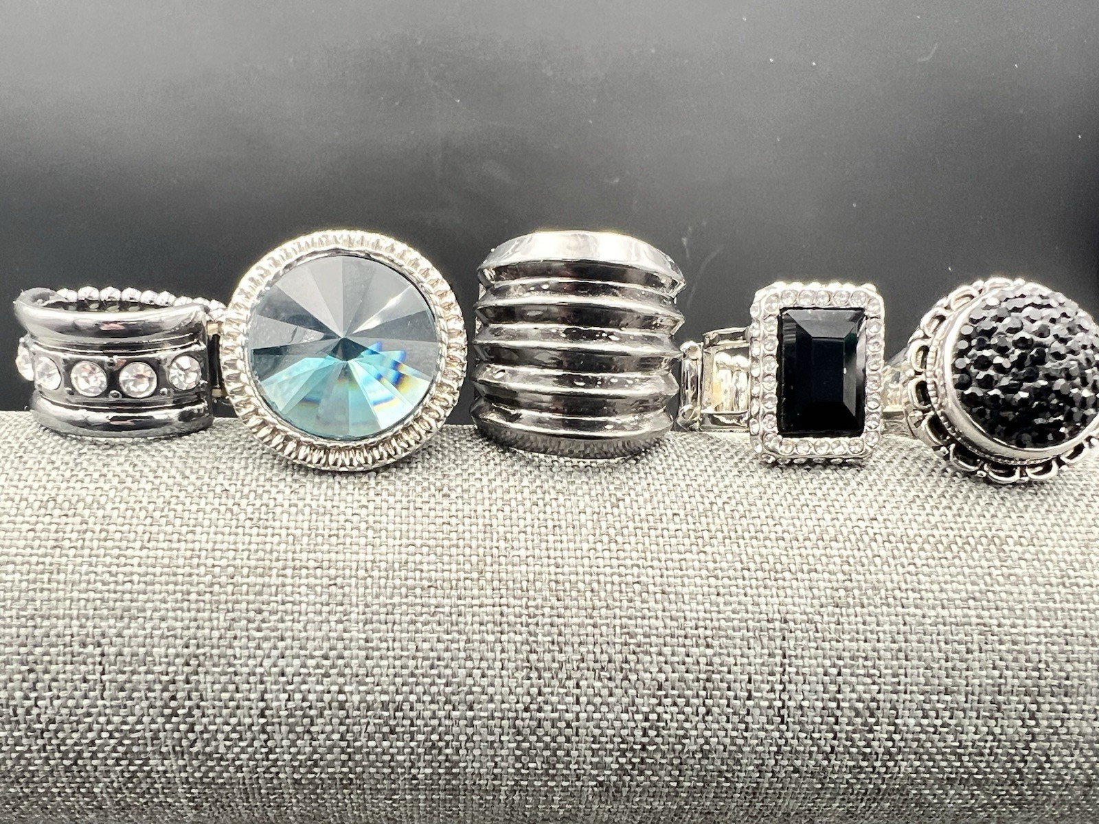 5 Vtg to Modern Silver Tone Stretch Band Ring Lot Black Blue Rhinestone One Size