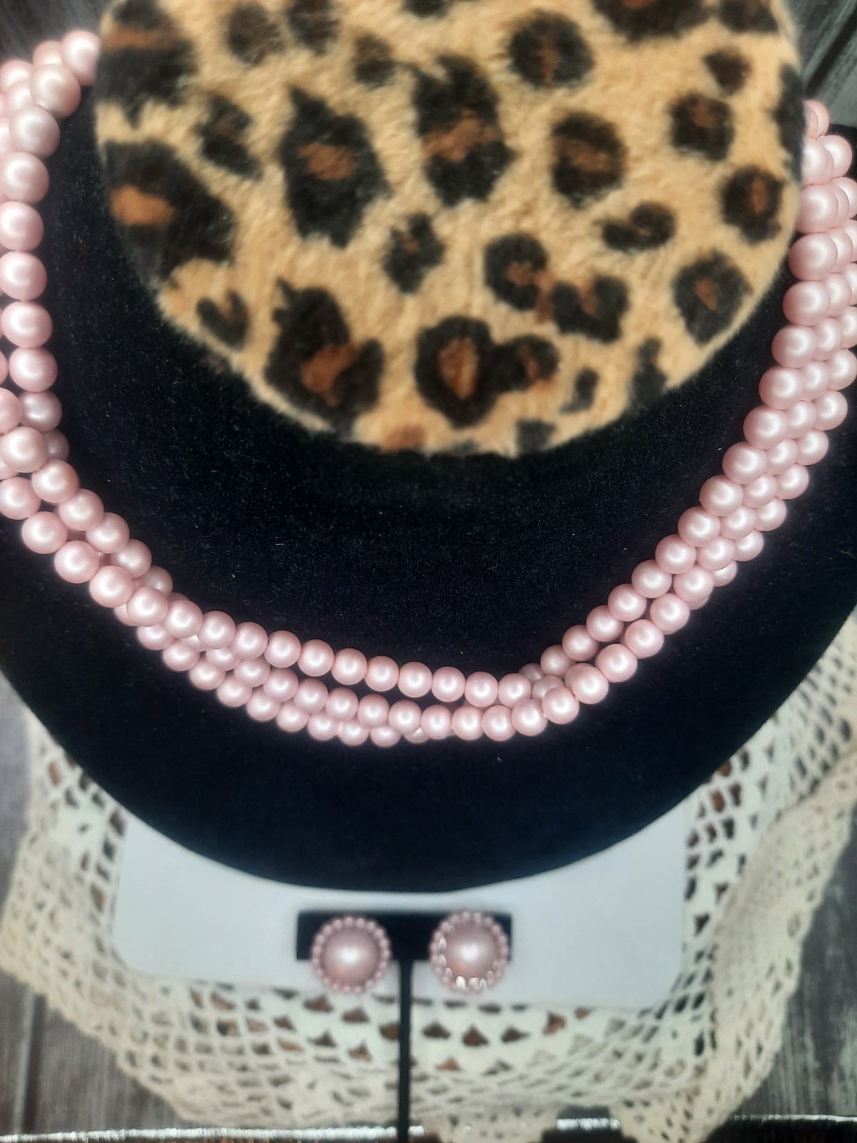 Vintage 3 Strand Adjustable Collar Necklace Clip On Earrings faux pearls beads