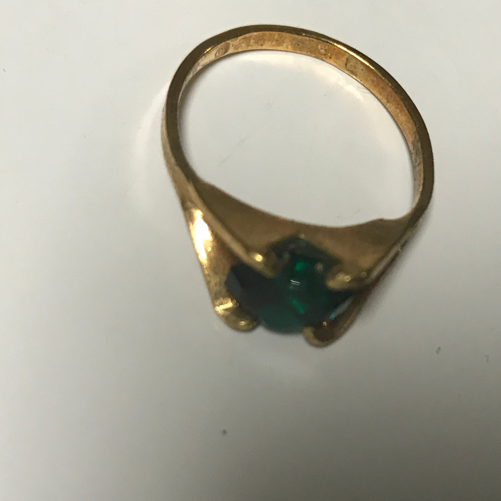 Vintage Simulated Emerald Stamped 18k HGE Ring Size 6 May Birth Stone Green