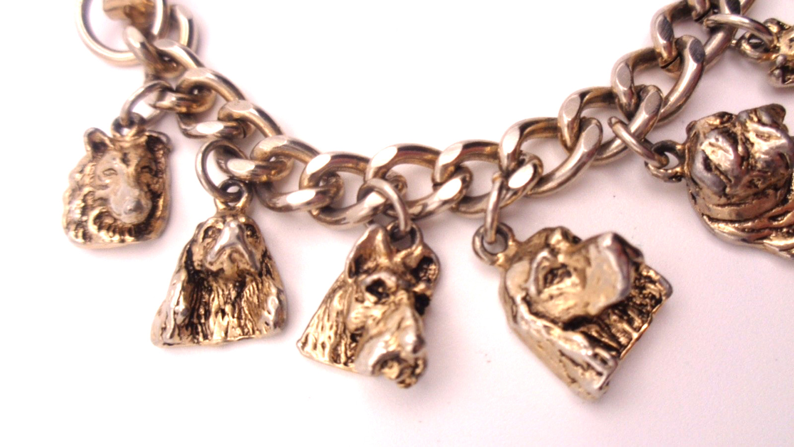 Vintage Super Fun Oval Chain Link Charm Bracelet 14 Different Dog Head Charms