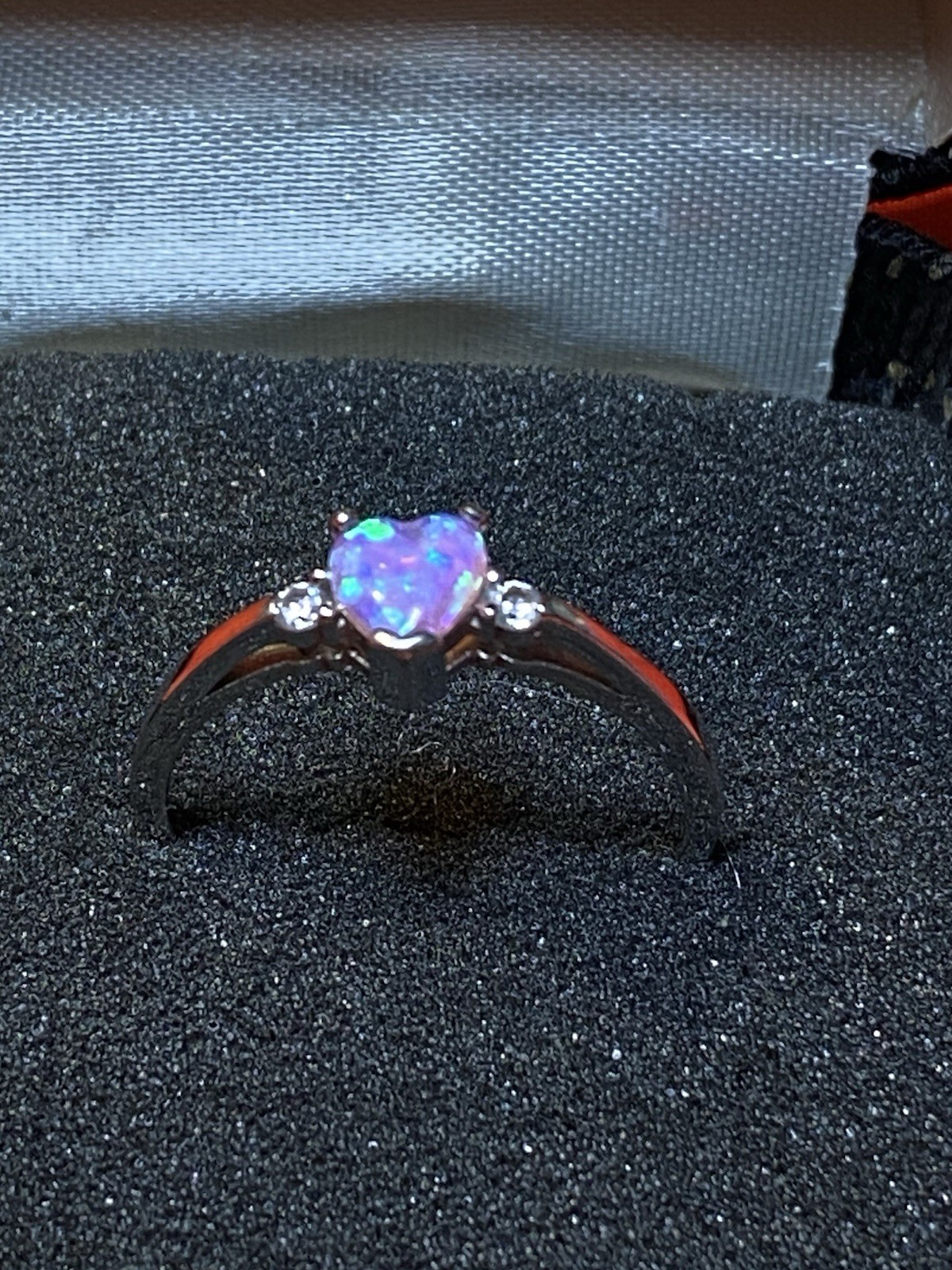 Sterling silver 925 Beautiful Heart design Purple blue color Opal Ring S/10.75