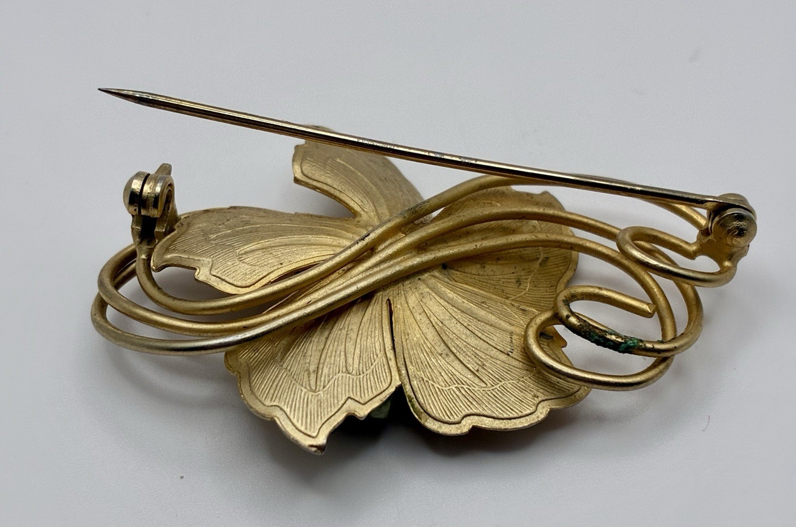 Vtg 1950s Gold Tone Orchid Floral Brooch Faux Pearl Coro Style Costume Unmarked