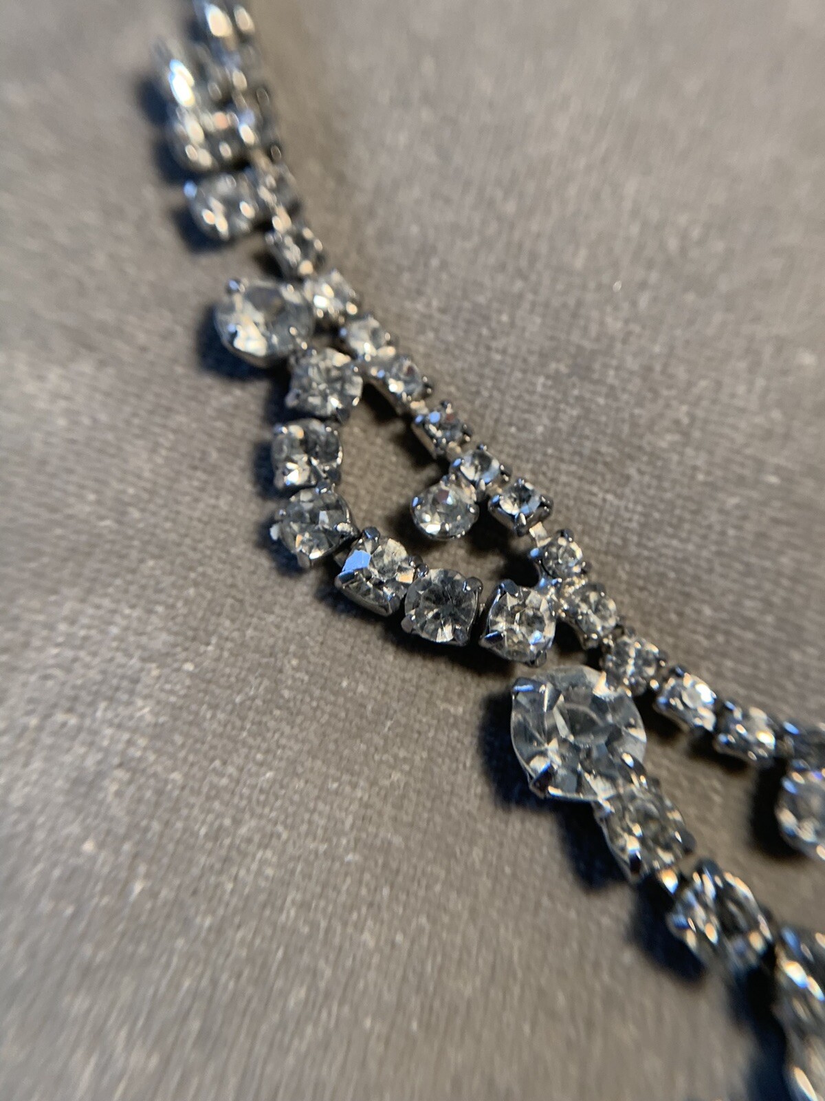 Gorgeous 1940s Diamanté Crystals Festoon Style Necklace