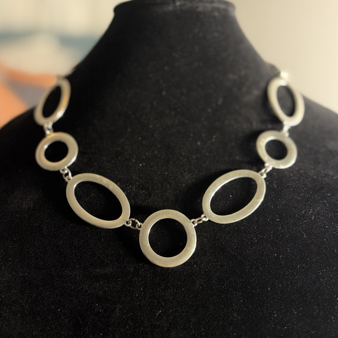 Signed W Silver Tone Open Circle Oval Link Statement Necklace Matte Modern 22in