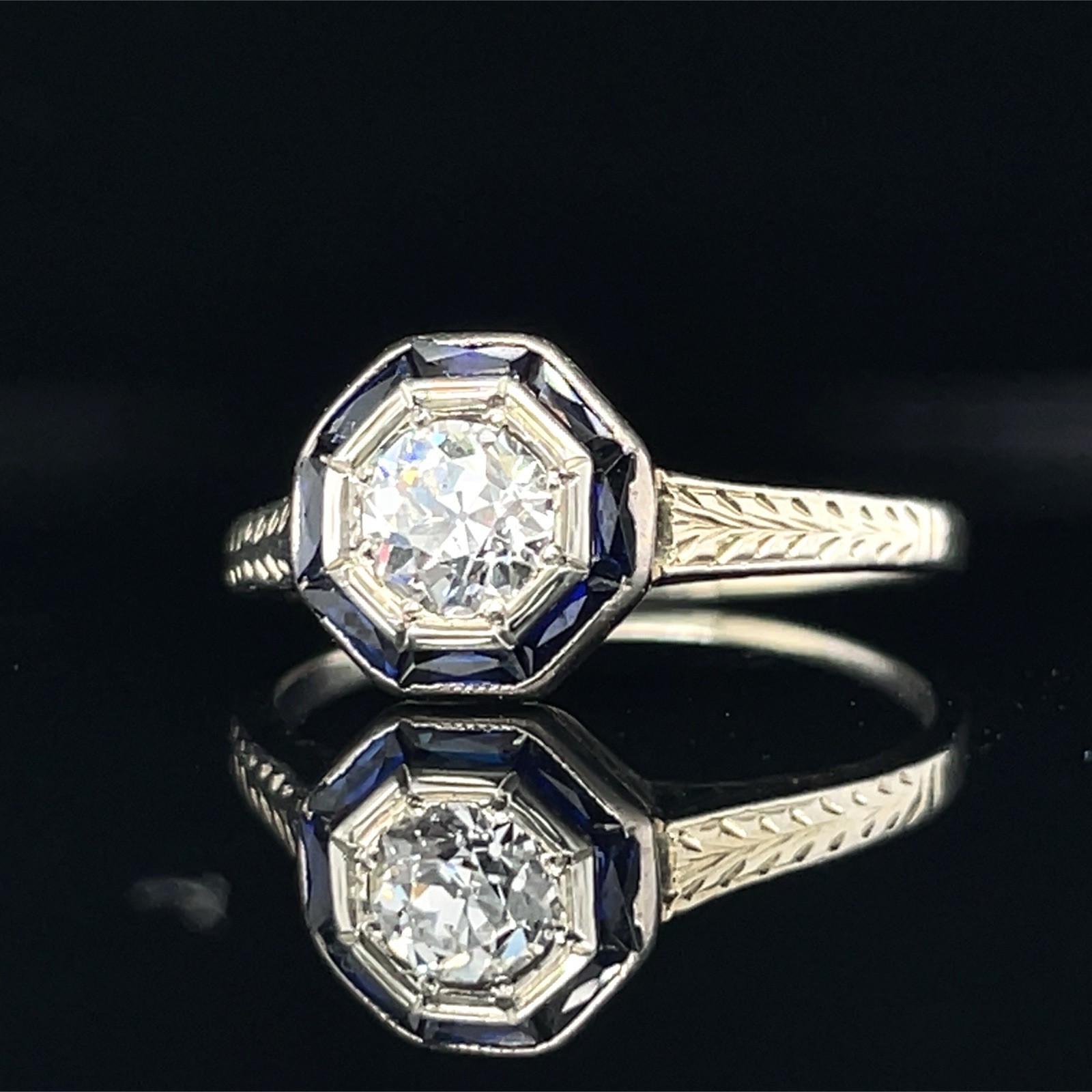 Art Deco Old European Cut Diamond Sapphire Halo 18K Gold