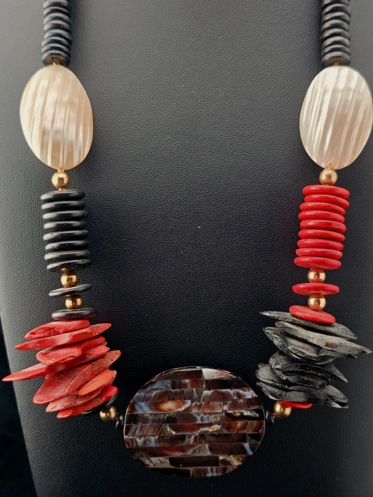 Vintage 25” Boho Coconut Shell Necklace Red & Black Chunky Shell Mosaic Artisan
