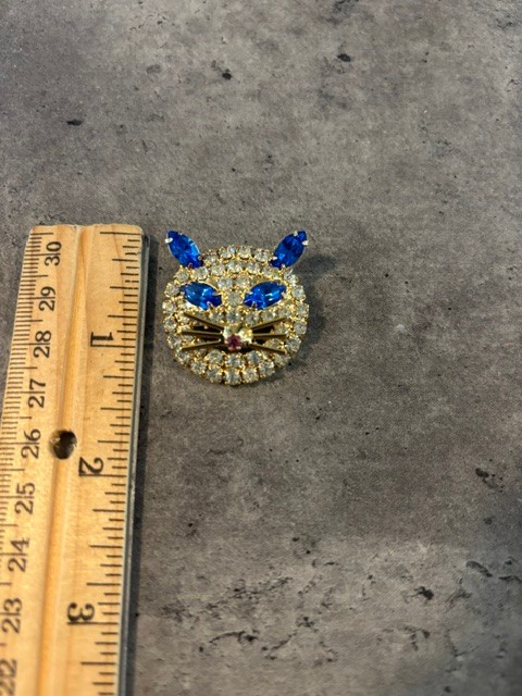 VINTAGE Kitty CAT HEAD BROOCH RHINESTONE, Blue Ears and eyes and pink nose