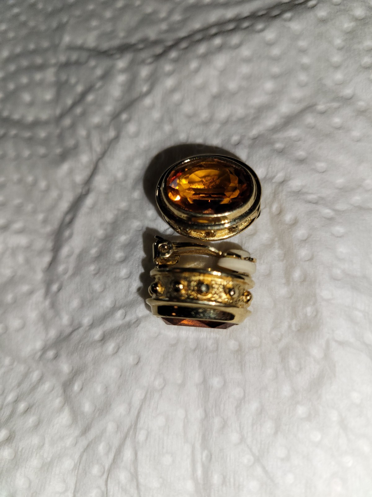Vintage Citrine Clip On Earrings I Believe They Are Gold Plated Not Sure As-Is