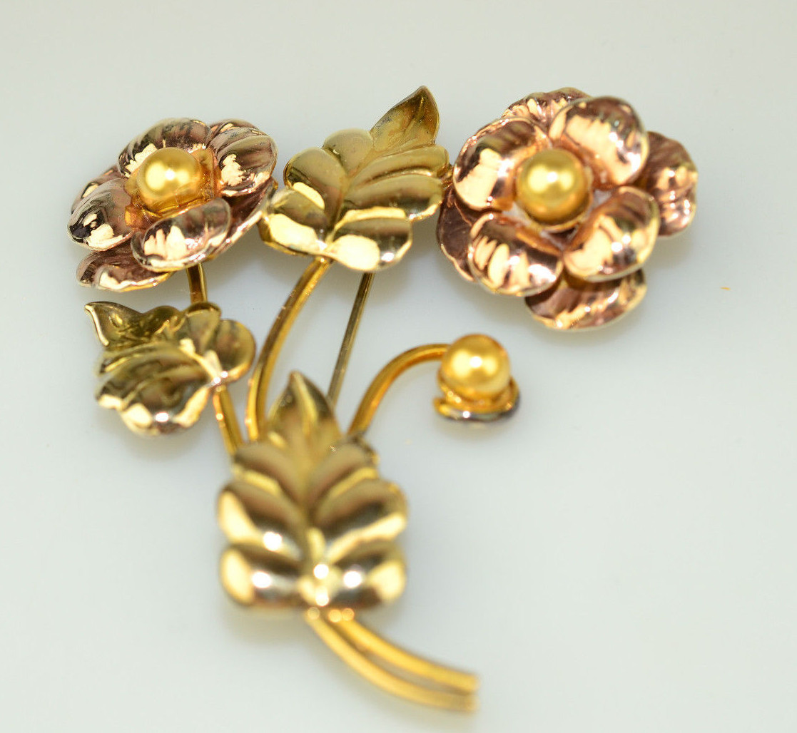 VINTAGE 2 3/8 INCH ROSE & YELLOW GOLD FILLED PIN WITH FLOWERS & LEAVES