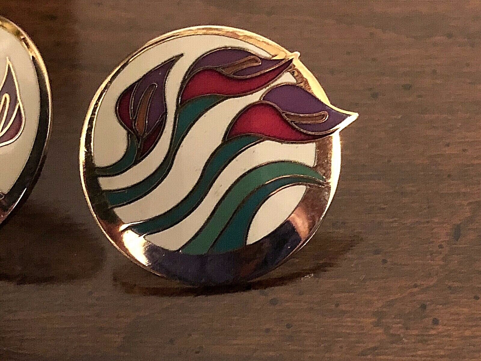 Laurel Burch LILIES FOR LES White Rose Purple Green, Gold tone Earrings post