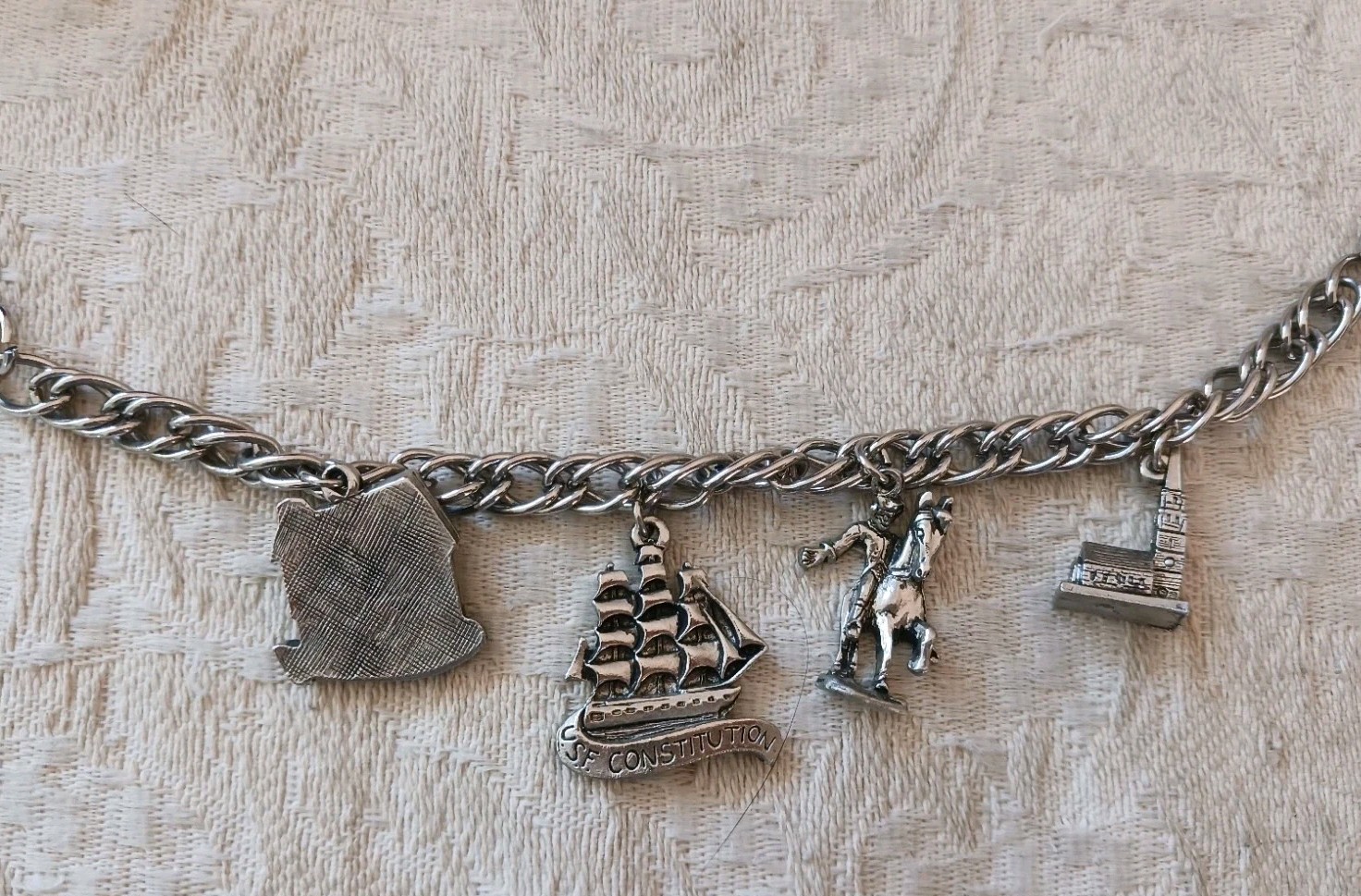 Vtg Boston MA Charm Bracelet Silver Tone Metal Paul Revere North Church Constitu