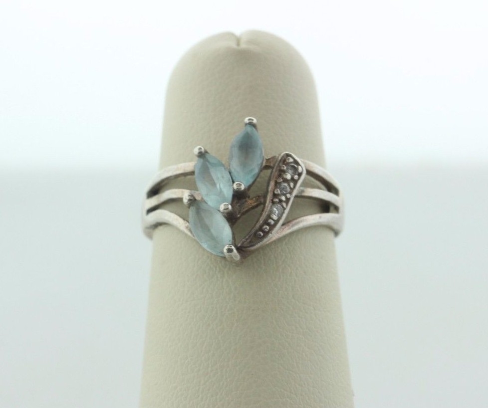 925 NV Nevada Sterling Silver Light Blue Topaz & Clear CZ Pointed Ring – Size 5