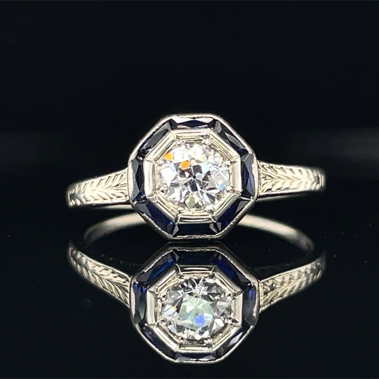 Art Deco Old European Cut Diamond Sapphire Halo 18K Gold