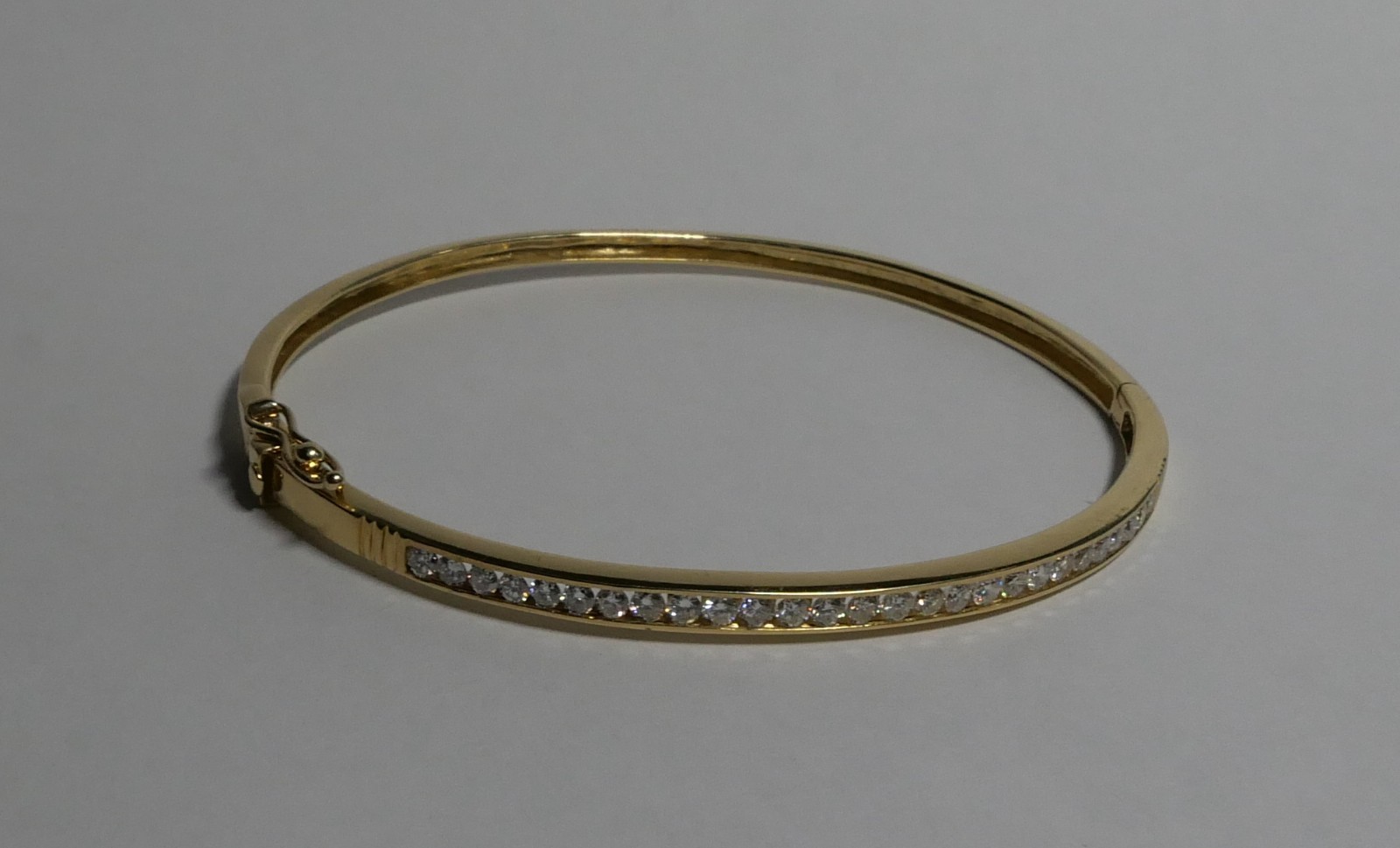 18K Yellow Gold Diamond Bangle Bracelet – 0.80 TCW – Secure Double Clasp