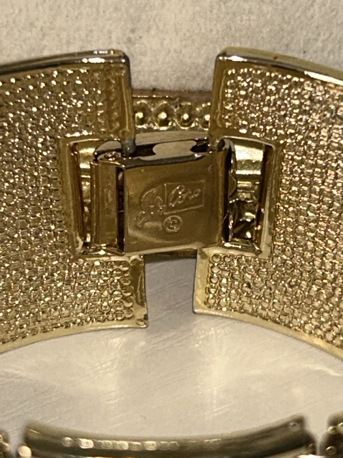 Vintage Coro Pegasus Gold Tone Modernist Panel Bracelet Leaf Textured Wide 6.75”