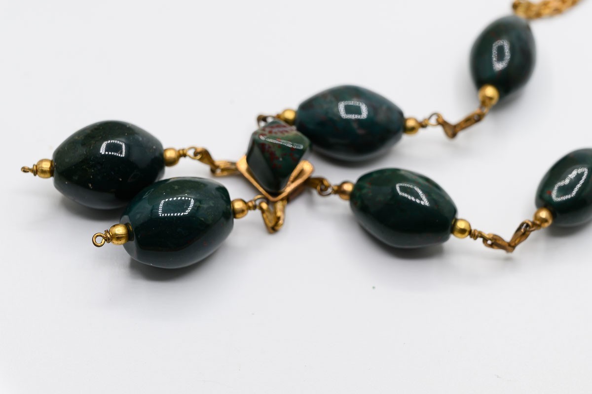 Gold Tone Necklace Green Bloodstone Agate natural stone
