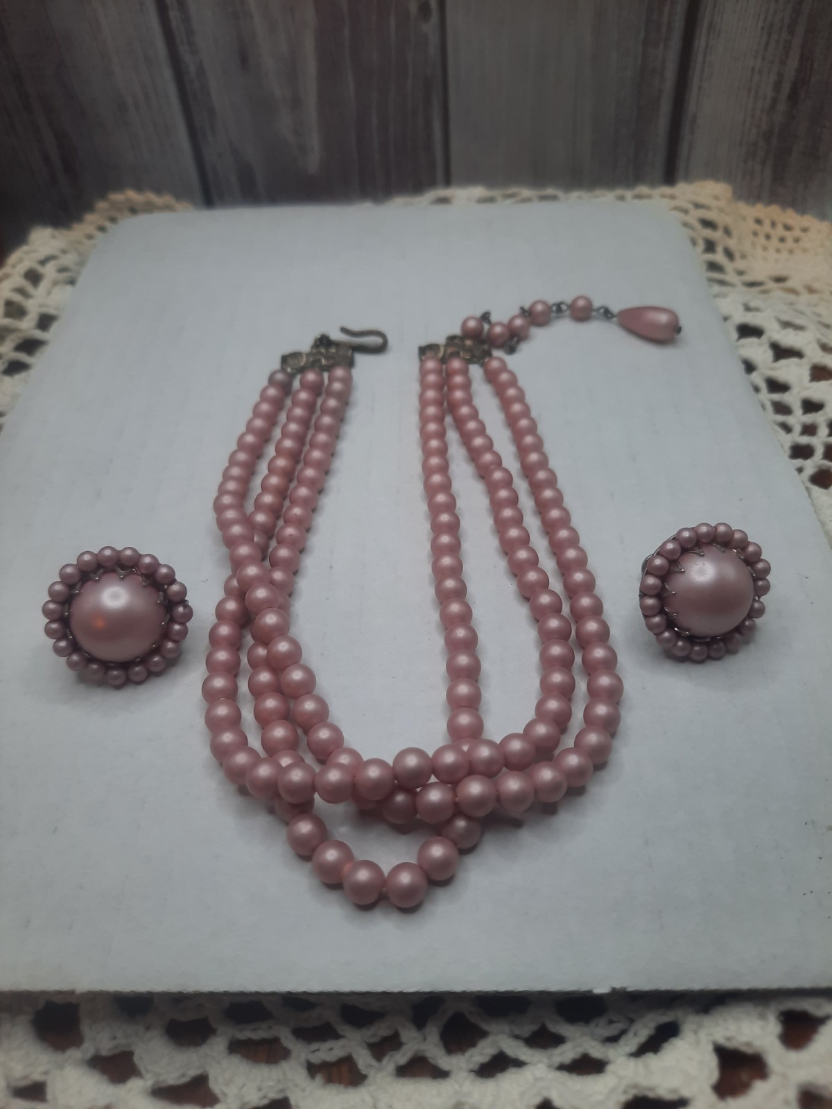 Vintage 3 Strand Adjustable Collar Necklace Clip On Earrings faux pearls beads