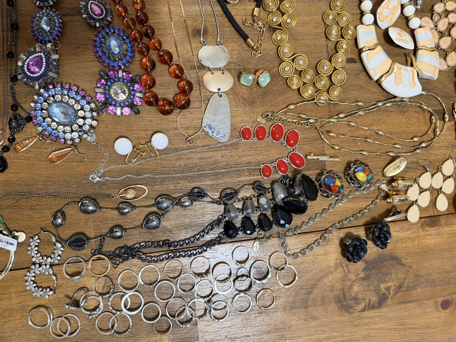 Vintage Modern Costume 99 Pieces Jewelry Lot Signed Necklace Earrings Broach