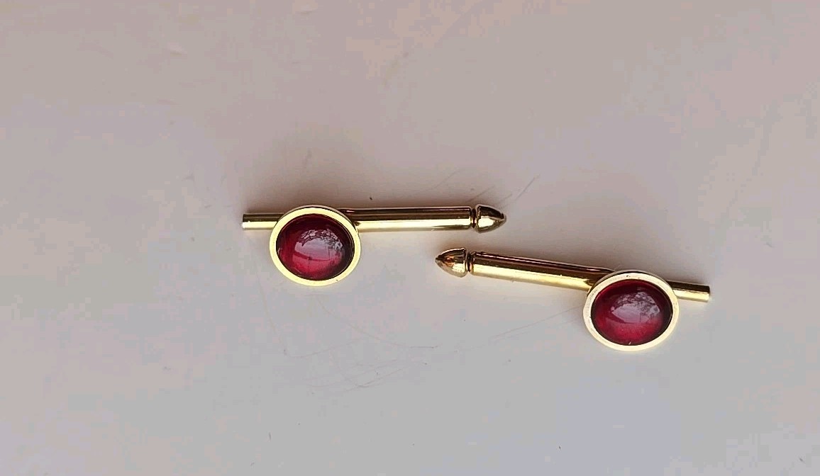 SHIRT STUDS SWANK RED GLASS GOLD TONE LOT OF 4 IN RE POWELL BOX SALISBURY MD