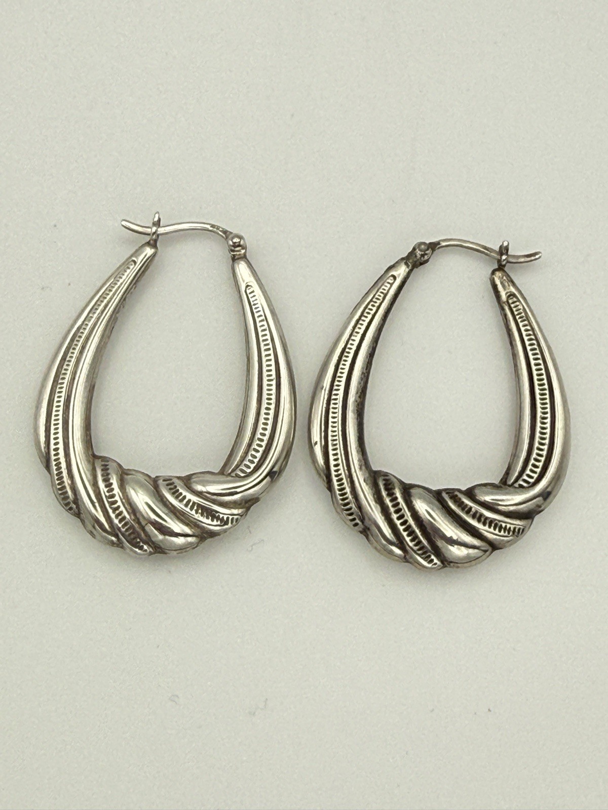 925 Sterling Silver Twisted Hoop Earrings Teardrop Ribbed Latch Back