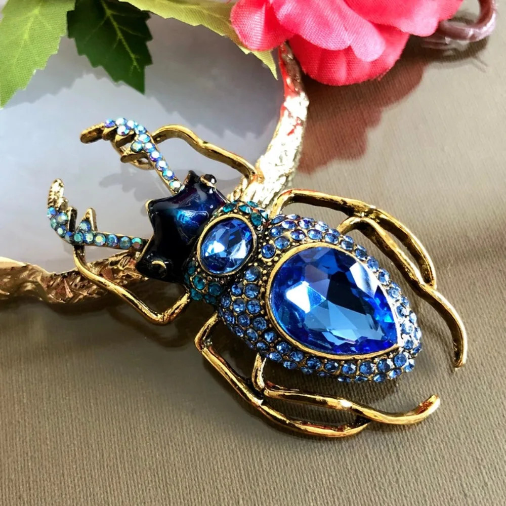 Blue Beetle Insect Brooch Pins Baroque Luxury Simulation Beautiful Jewelry