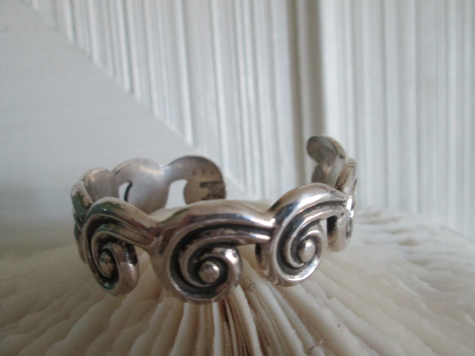 Los Castillo Beautiful Cuff Bracelet Taxco Sterling Mexico vintage