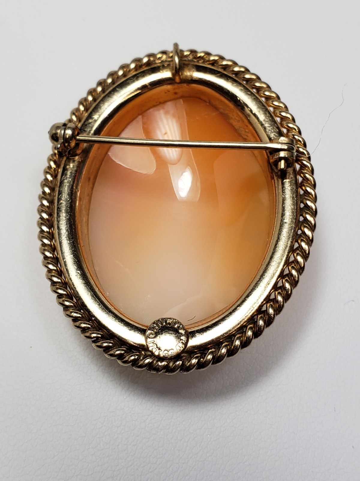 Vintage Antique 8.5g 12k Gold Filled 39X31mm Carved Cameo Brooch Pendant