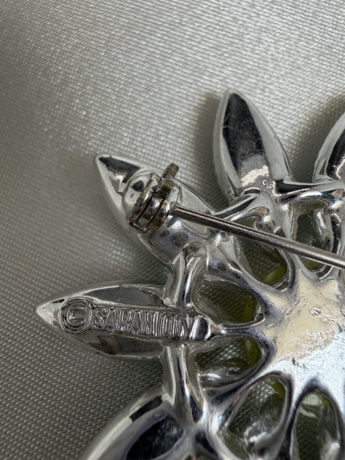 Sarah Coventry “Daisy Time” Turquoise Lime Green Flower Brooch Silver Tone MINT!