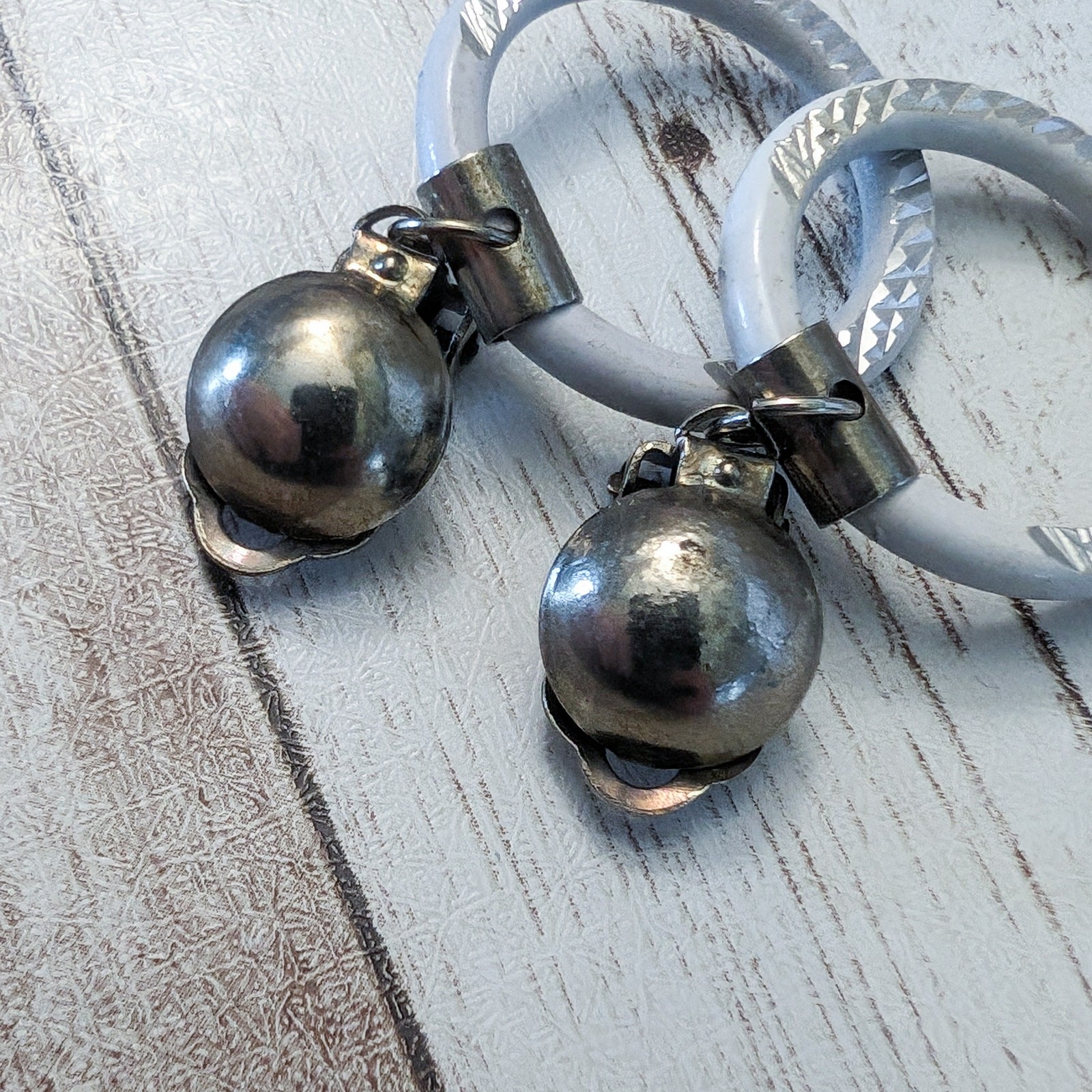 Vintage Clip On Earrings – Off White and Mirrored Silver Tone Dangle