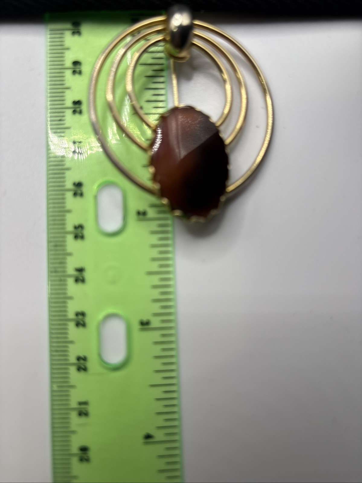 VTG 1960s Modernist Concent Circle Brooch Gold Tone Carnelian Agate Cabochon 2″