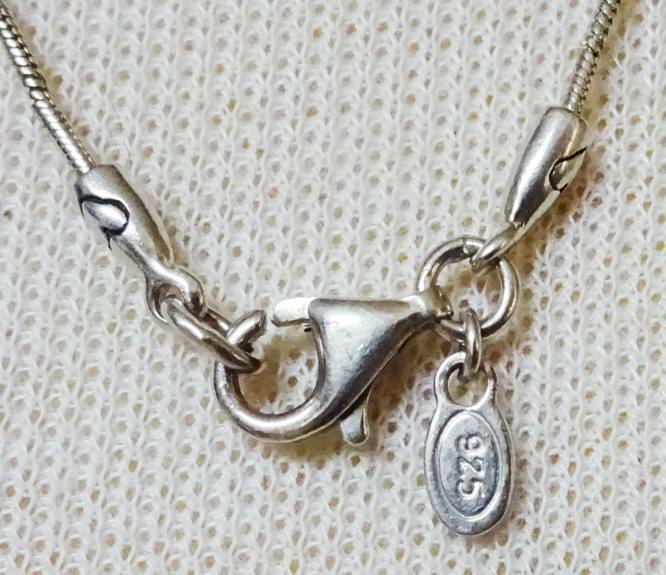 Dainty Vintage Sterling Silver 20″ Necklace w/ Dangly Hammered Circle s Pendants