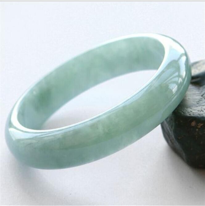 Natural emerald jade velvet snowflake bracelet. auction