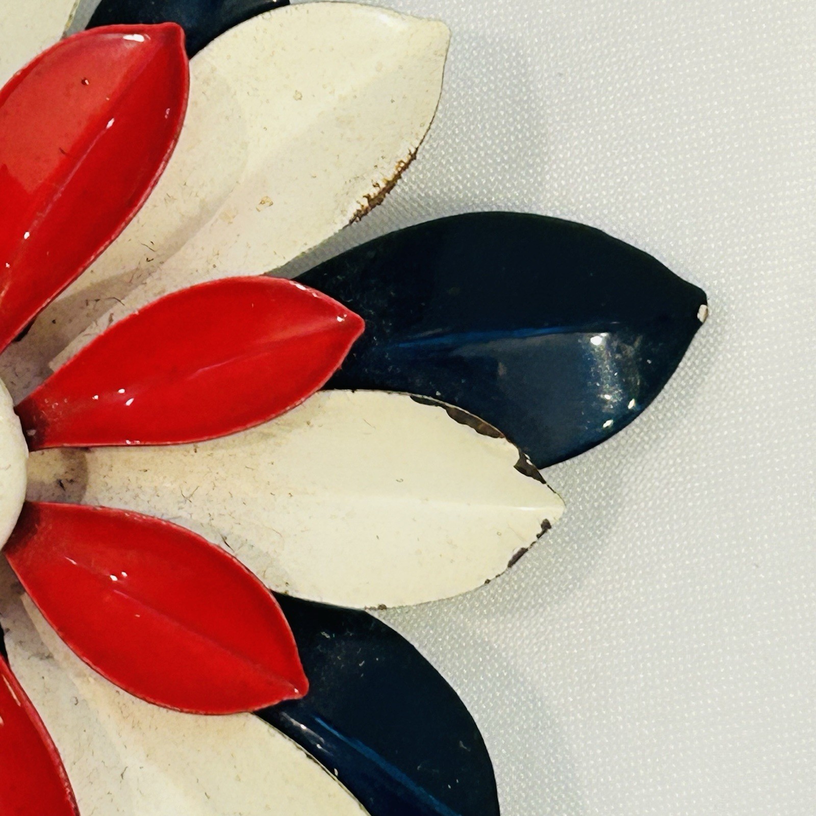 Lot Of 2 VTG Brooches Brass Floral Bow Red White Black Painted Flower
